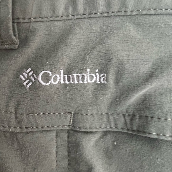 Women’s Columbia Omni-Shield Advanced Repellency Green Nylon Capri Pants Size 10 - Picture 5 of 7